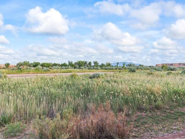 Land for sale in Hanksville, Utah