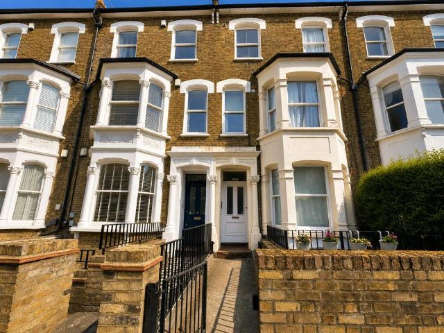 House for rent in Finsbury Park, Greater London