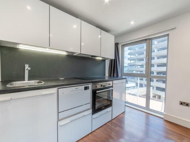 Apartment for rent in The Park, City of Nottingham