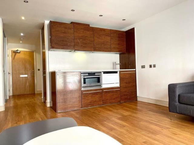 Apartment for rent in The Park, City of Nottingham