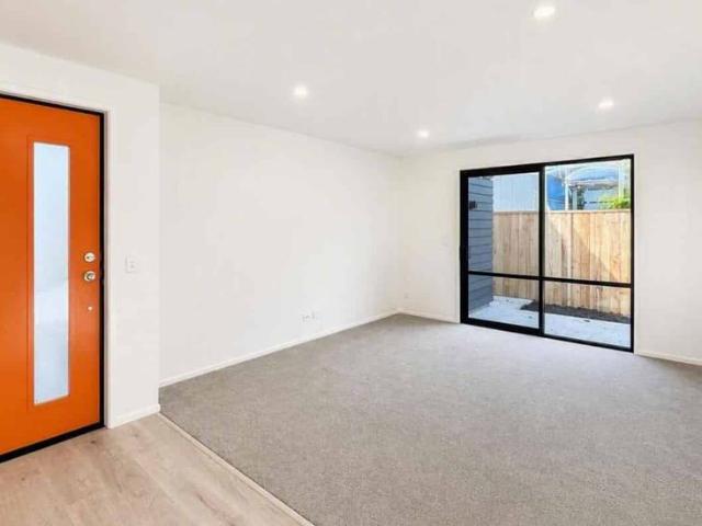 House for rent in Otakou