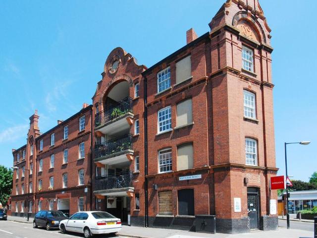 Apartment for rent in Stepney, Greater London