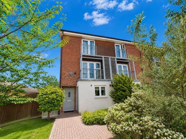 House for rent in South Beddington, Greater London