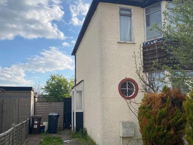 Apartment for rent in London Borough of Hounslow, Feltham