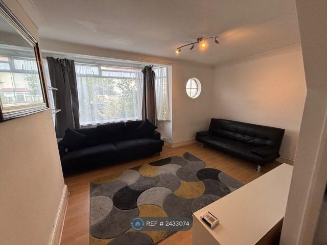 House for rent in London Borough of Hounslow, Feltham