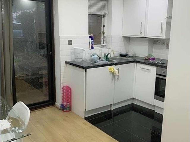 House for rent in Silvertown, Greater London