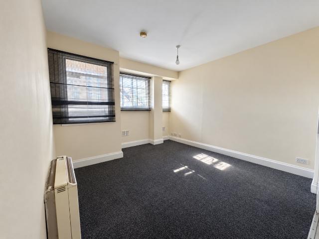 Apartment for rent in Below Bar, Southampton