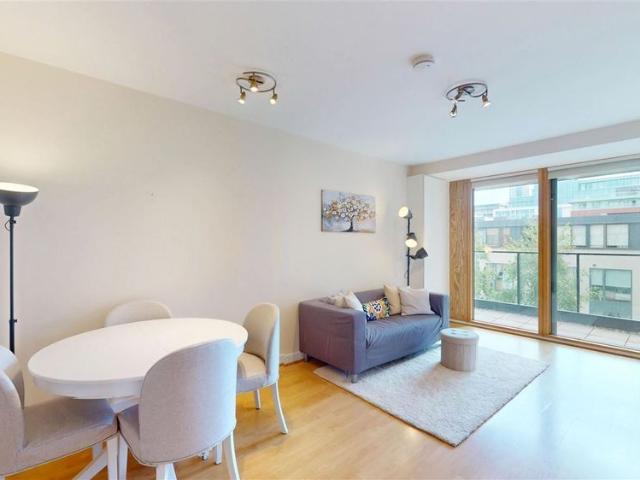 Apartment to rent in Bluebell, North Tipperary