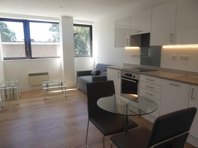 House for rent in Newtown, Reading