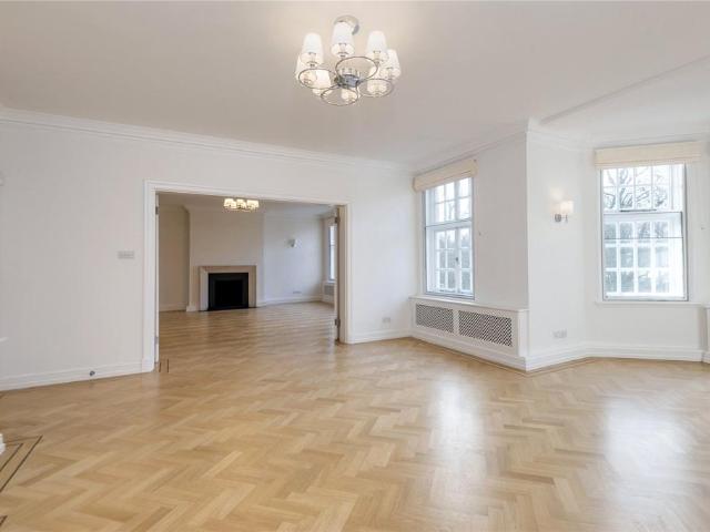 Apartment for rent in St. John's Wood, Greater London