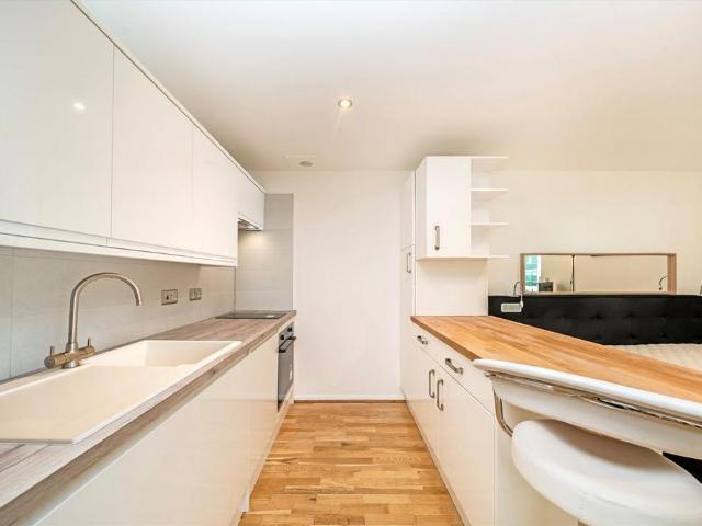 Apartment for rent in Vauxhall, Greater London