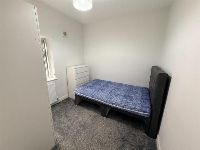 House for rent in The Haulgh, Lee Bank