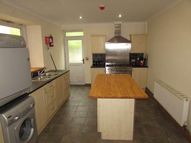 Apartment for rent in Nangreaves, Wales