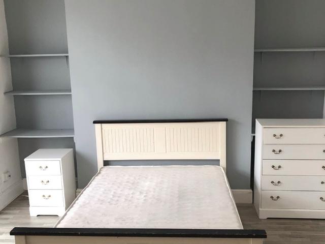 Apartment for rent in Nangreaves, Wales