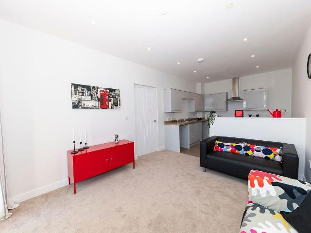 Apartment for rent in Mount Pleasant, Swansea