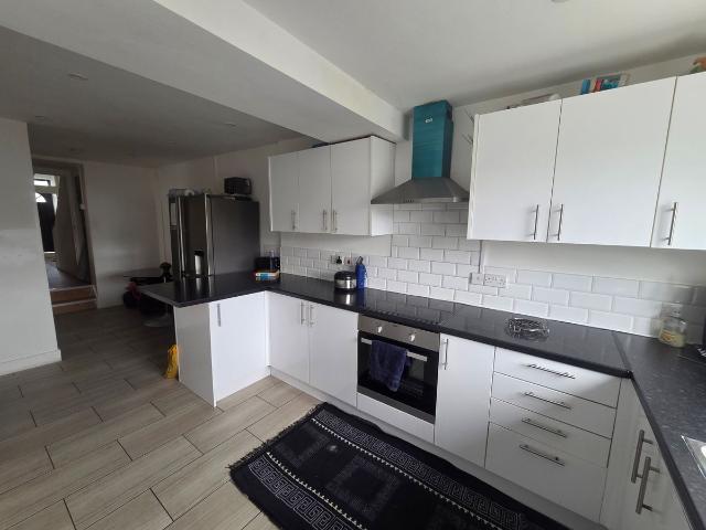 House for rent in Nangreaves, Wales