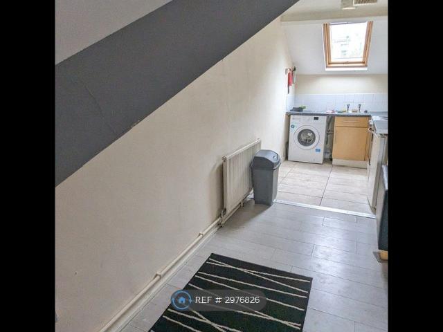 Studio for rent in Nangreaves, Wales