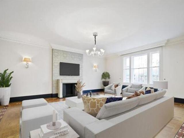 House for sale in City of London, Greater London