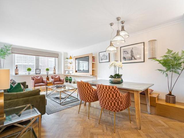 House for rent in Chelsea, Greater London
