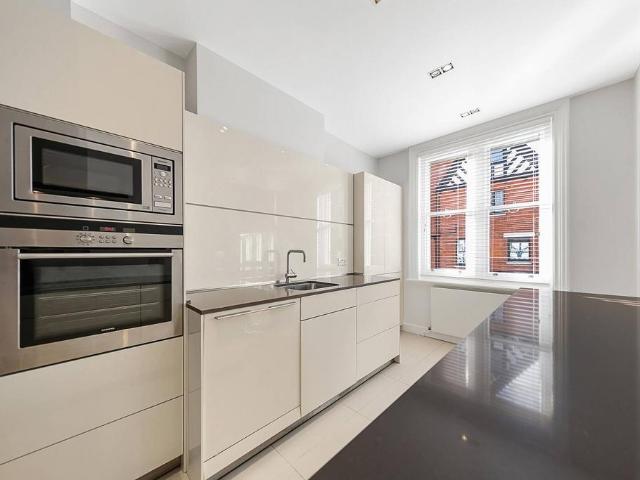 Apartment for rent in Chelsea, Greater London