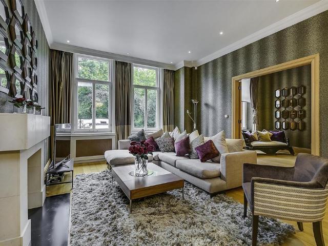 Apartment for rent in Chelsea, Greater London