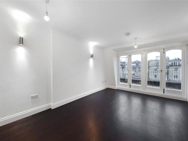 Apartment for rent in Chelsea, Greater London