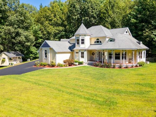 House for sale in Canton, Connecticut