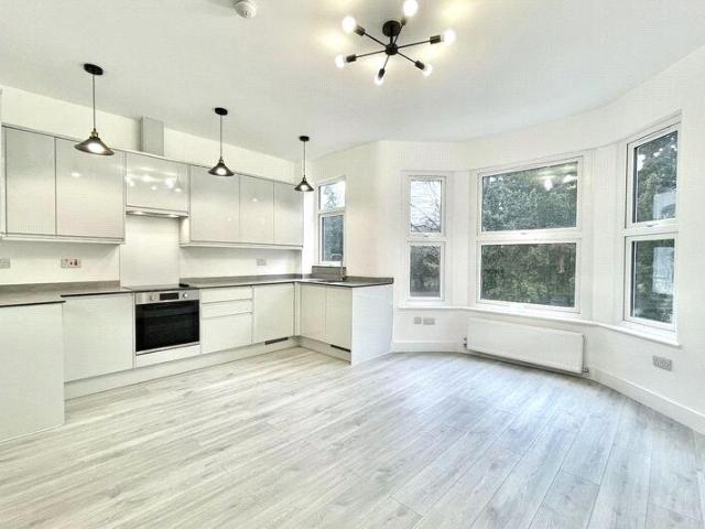 Apartment for rent in London Borough of Ealing, Greater London