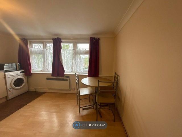 Apartment for rent in London Borough of Hounslow, Greater London