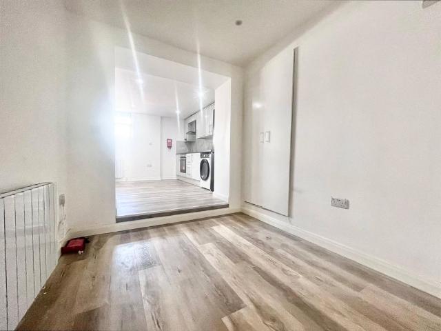 Apartment for rent in London Borough of Hounslow, Greater London
