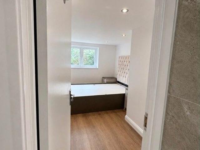 Studio for rent in London Borough of Hounslow, Greater London