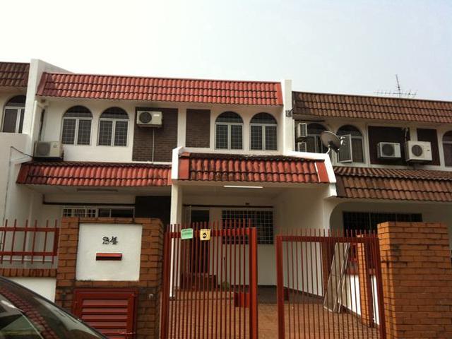 Terraced House for rent in Country Heights Damansara, Kuala Lumpur