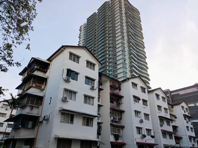 Apartment for sale in Country Heights Damansara, Kuala Lumpur
