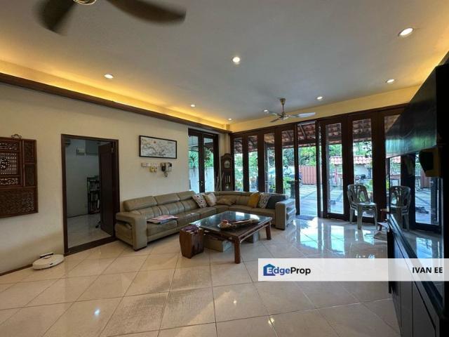 House for sale in Country Heights Damansara, Kuala Lumpur