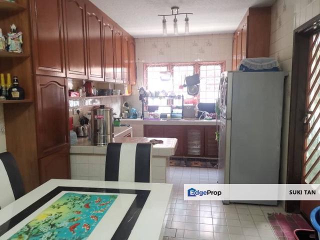 House for sale in Country Heights Damansara, Kuala Lumpur