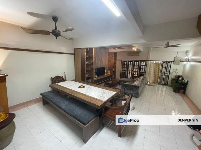 House for sale in Country Heights Damansara, Kuala Lumpur