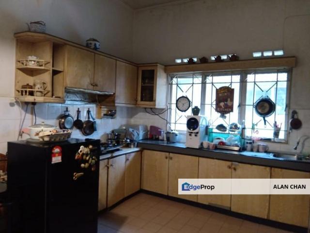 House for sale in Country Heights Damansara, Kuala Lumpur