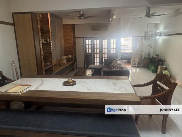 House for sale in Country Heights Damansara, Kuala Lumpur