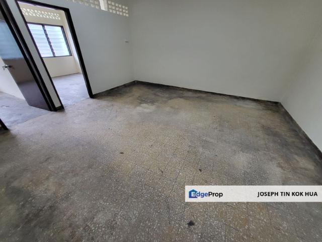 Shop for rent in Country Heights Damansara, Kuala Lumpur