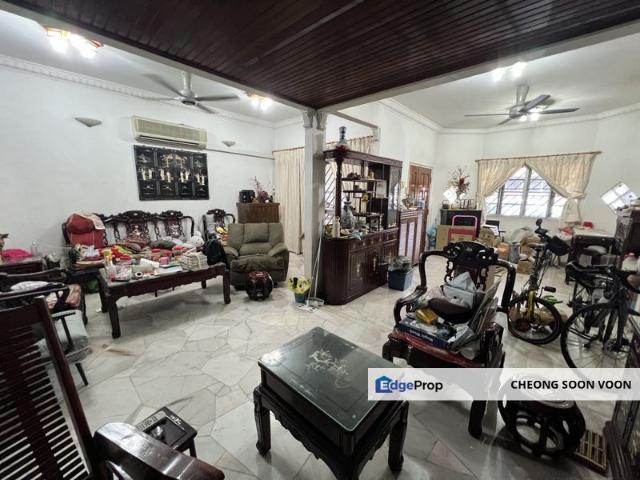 House for sale in Country Heights Damansara, Kuala Lumpur