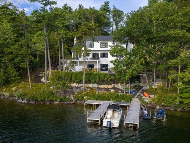 House for sale in New Hampshire