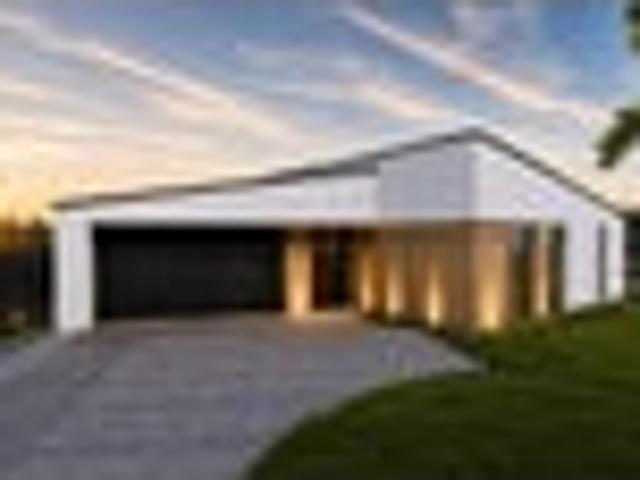 House for sale in Chaslands, Canterbury