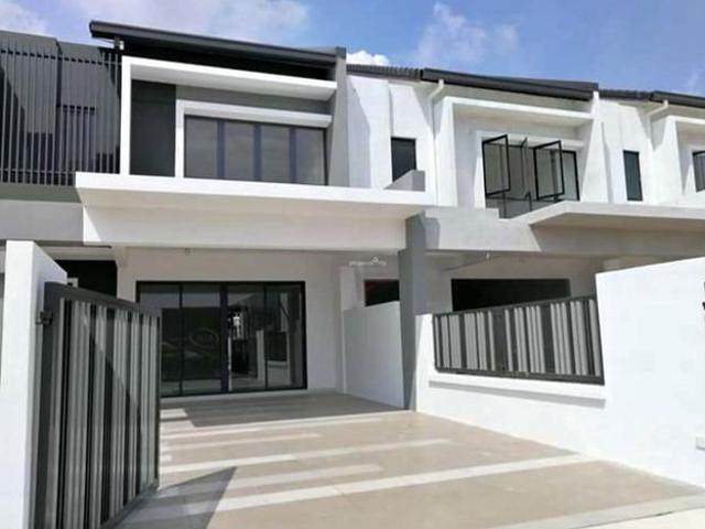 Terraced House for sale in Tanjong Sepat, Selangor