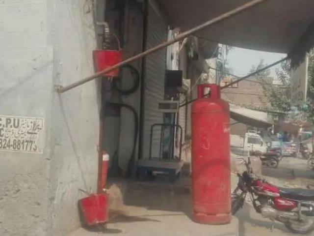 Commercial for sale in Taj Bagh, حاجی پورہ