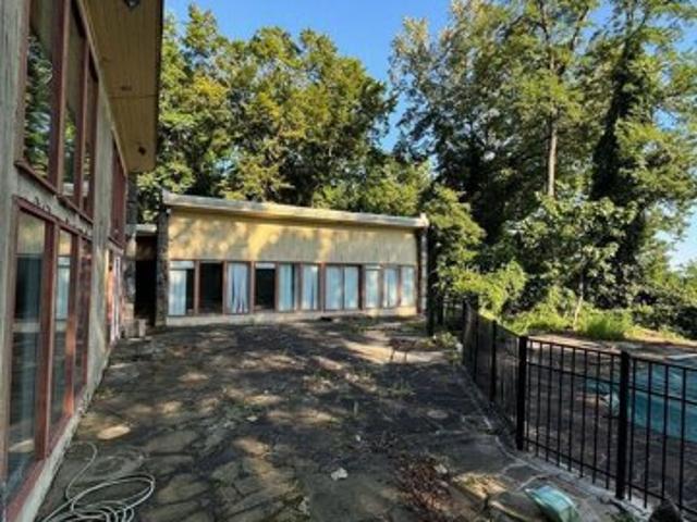 Land for sale in Port Washington Land for sale in Port Washington