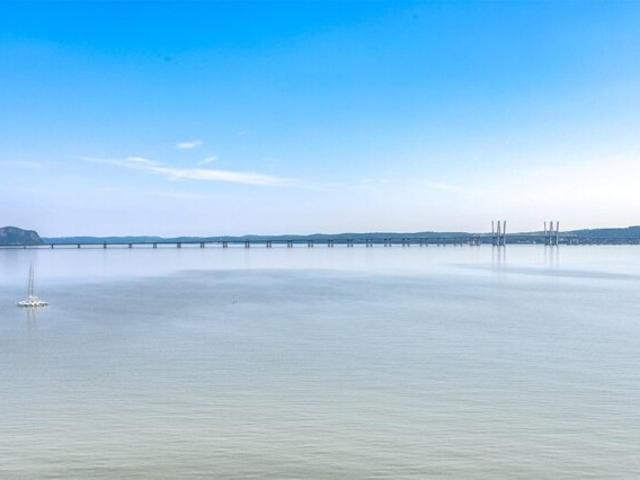 Condo for sale in Piermont