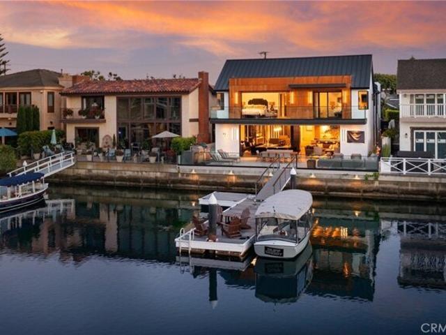House for sale in Corona Del Mar, California