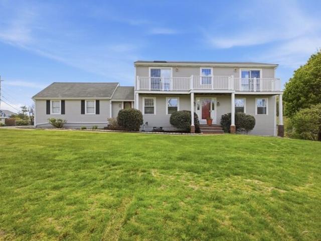 House for sale in Hull, Massachusetts