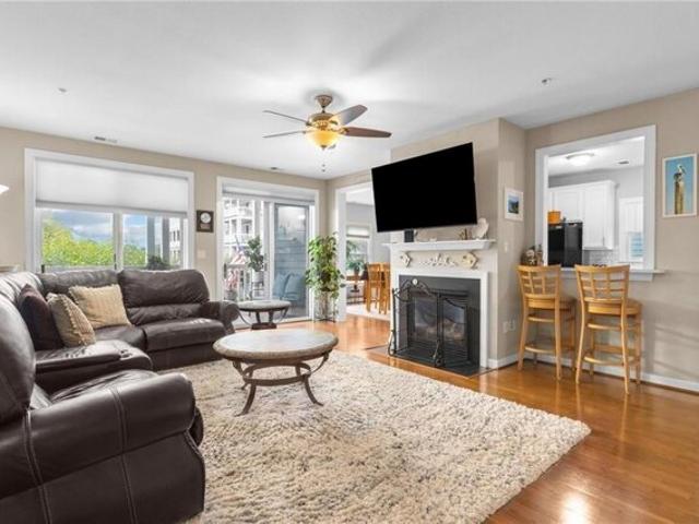 Condo for sale in Norfolk