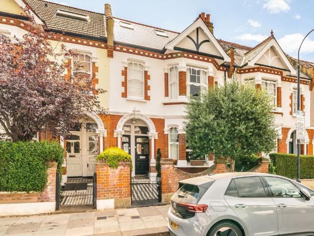 Studio for rent in Fulham, Greater London